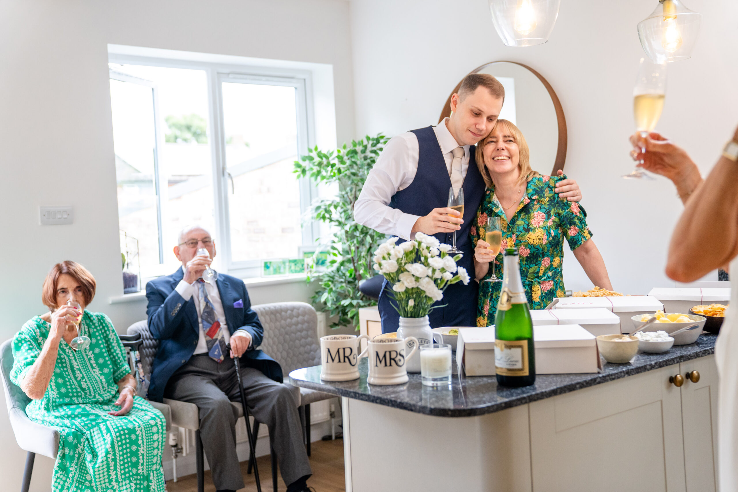 Relaxed reception in couples garden in Surrey