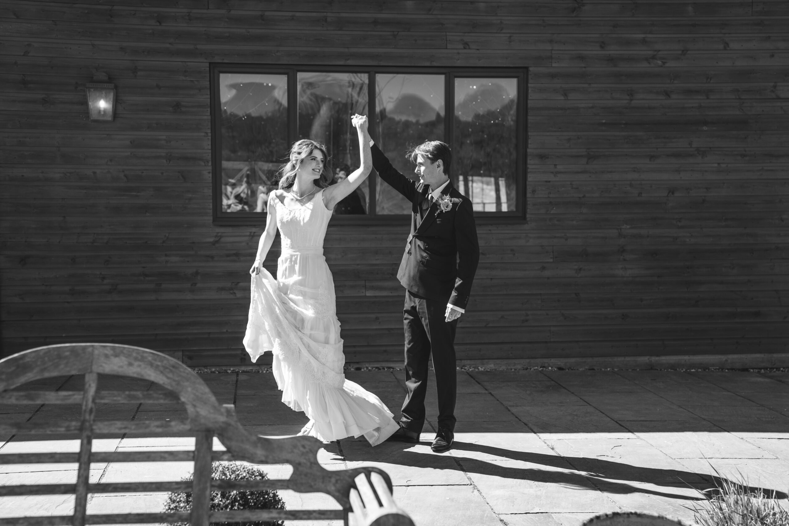 Luxury countryside wedding photography at Chafford Park Estate Kent