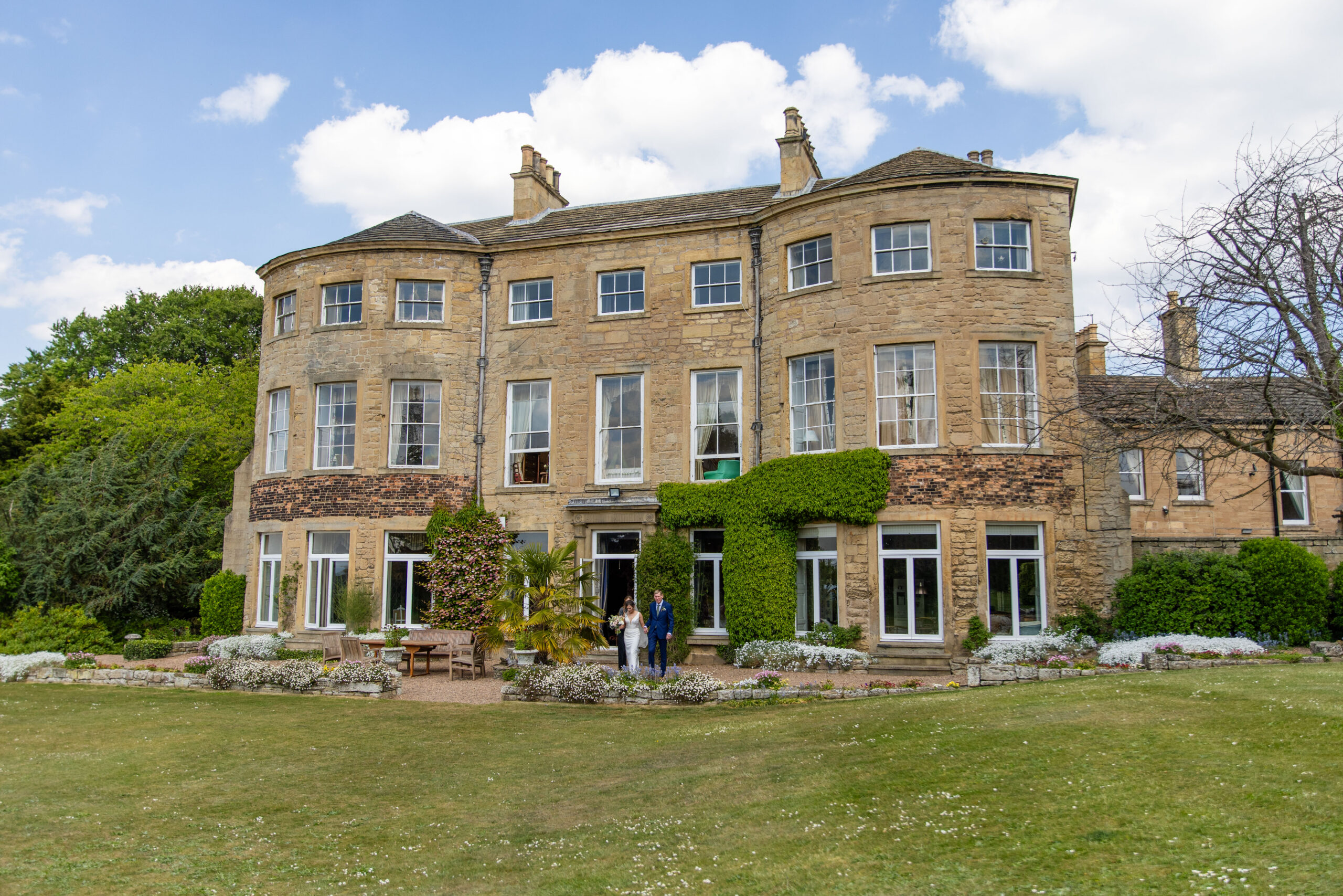 Hooton pagnell hall wedding venue south Yorkshire
Hooton pagnell hall tithe barn wedding